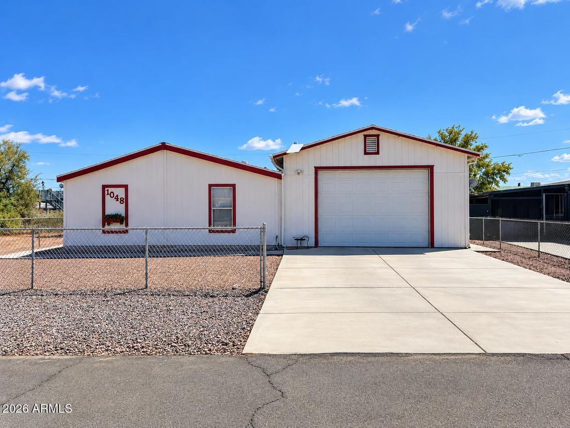 1048 Holly St., Bullhead City, AZ 86442