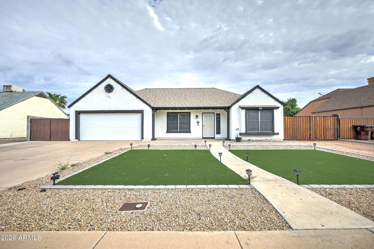 6926 W Sunnyside Dr., Peoria, AZ 85345