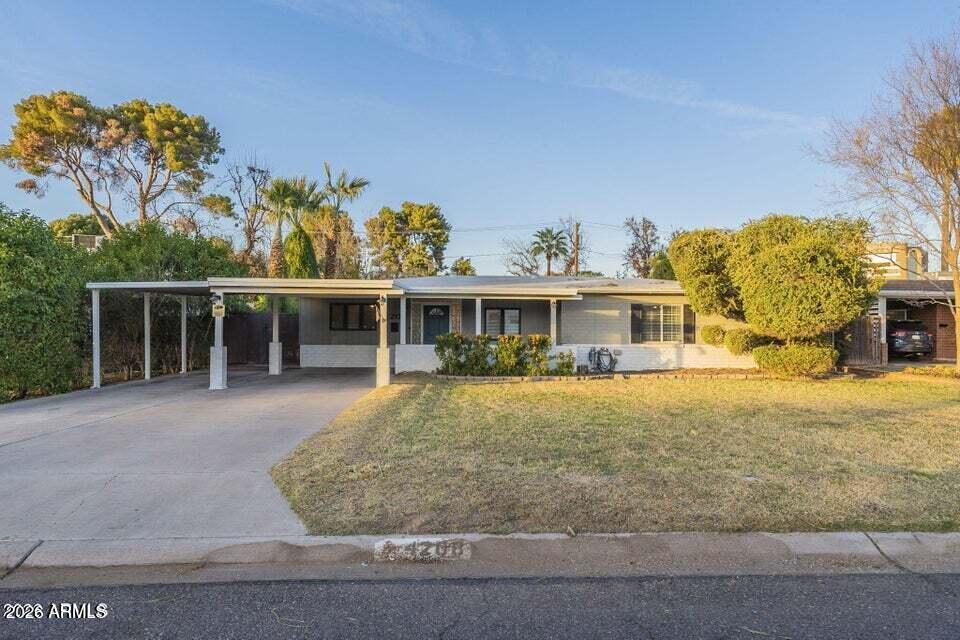4208 E Wilshire Dr., Phoenix, AZ 85008