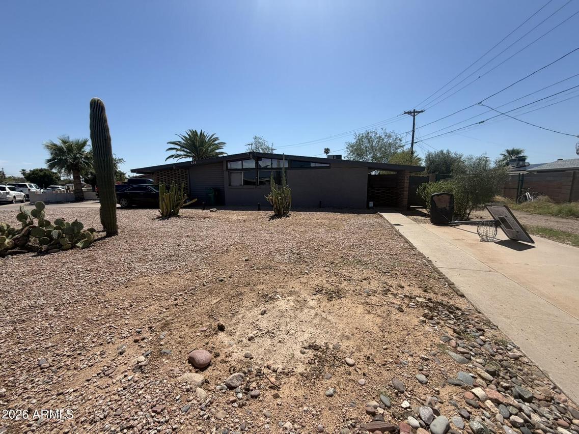 636 N Ash St., Mesa, AZ 85201
