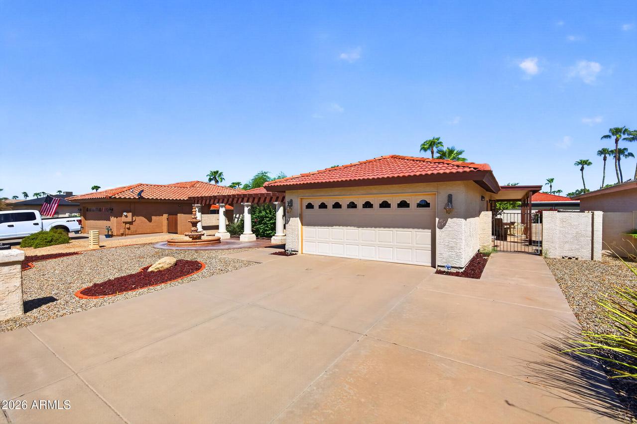 10422 E Regal Dr., Sun Lakes, AZ 85248