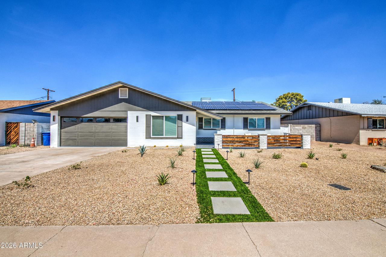 218 E Cairo Dr., Tempe, AZ 85282