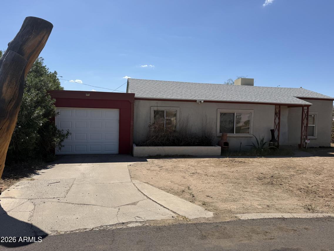 109 N Los Robles Dr., Goodyear, AZ 85338