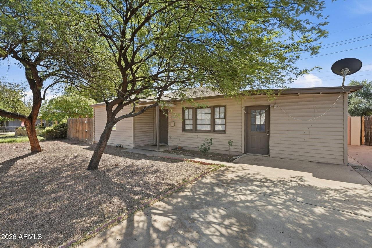 2525 W Luke Ave., Phoenix, AZ 85017