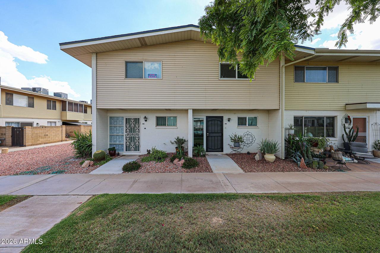 8211 E Garfield St. #J12, Scottsdale, AZ 85257