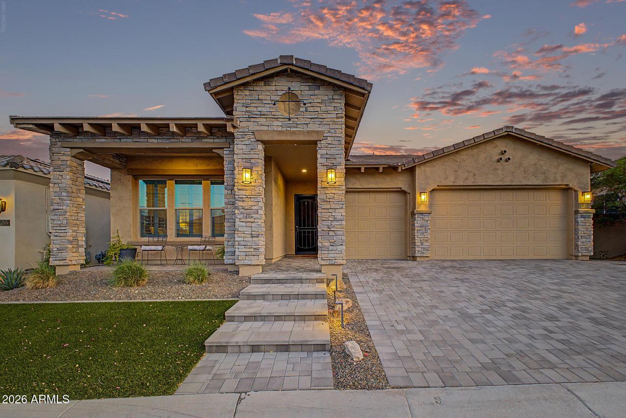 21251 W Hillcrest Blvd., Buckeye, AZ 85396