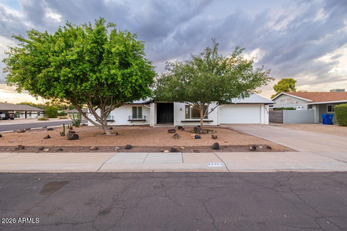 8334 N 57th Dr., Glendale, AZ 85302
