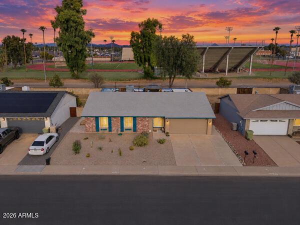 9425 N 63rd Dr., Glendale, AZ 85302