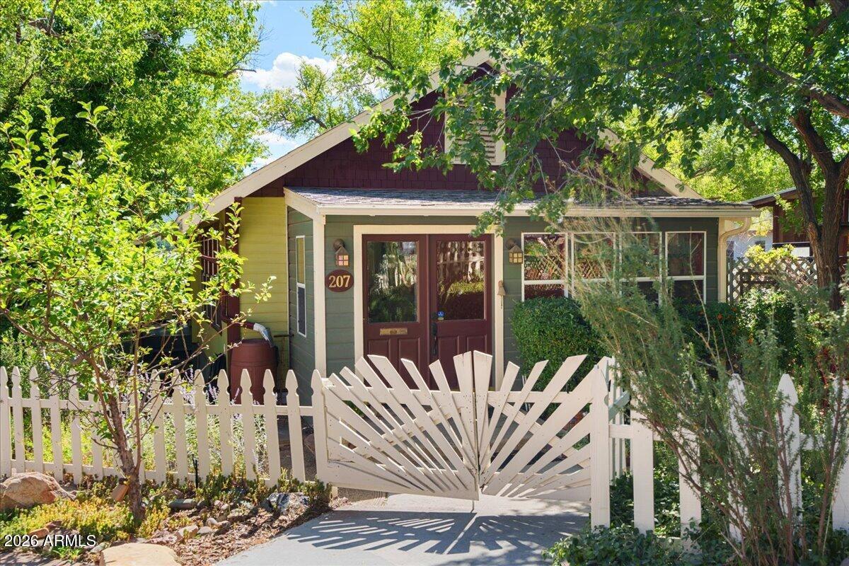 207 Congress Ave., Prescott, AZ 86303