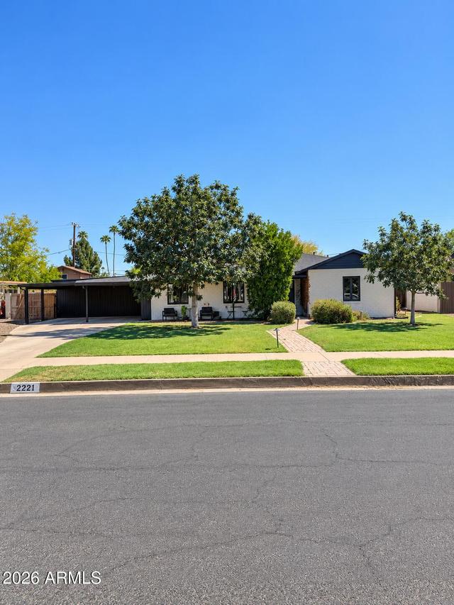 2221 N Laurel Ave., Phoenix, AZ 85007
