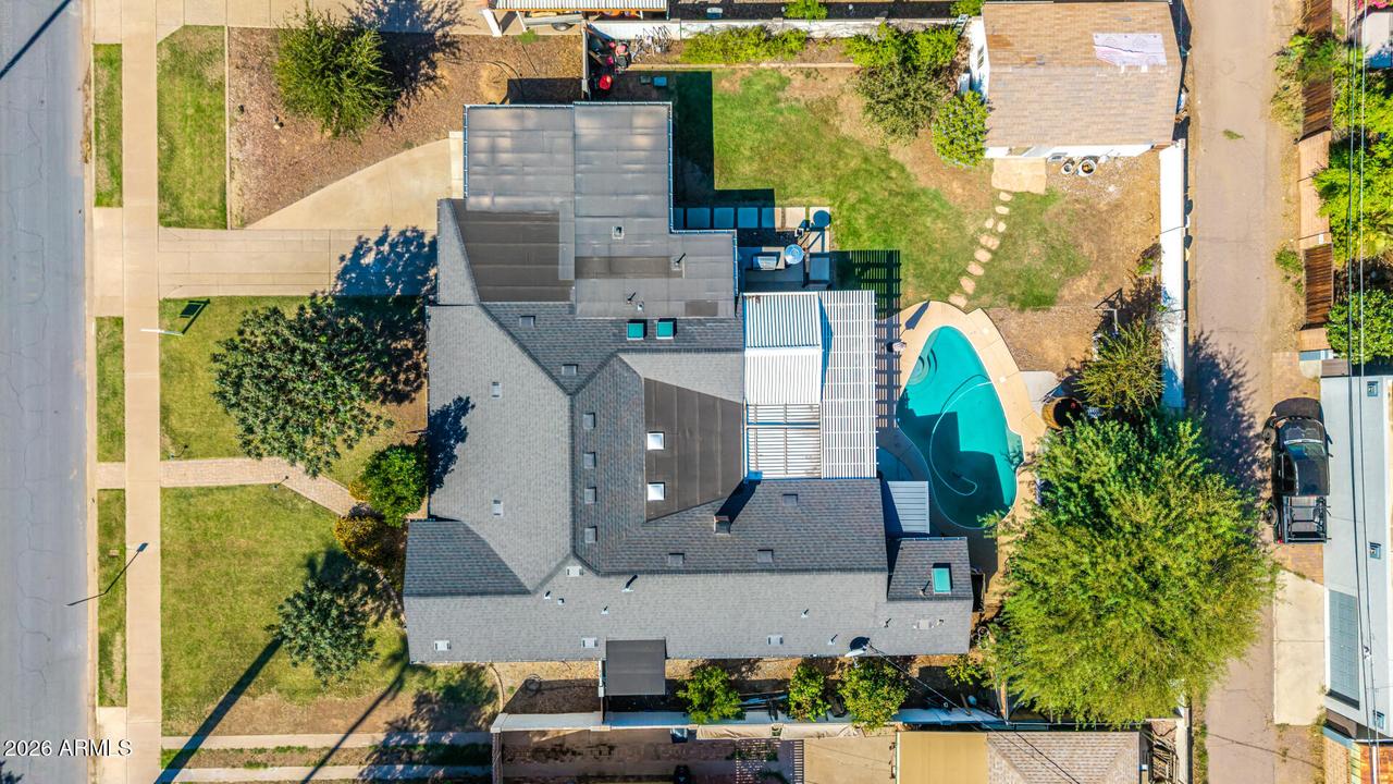 2221 N Laurel Ave., Phoenix, AZ 85007