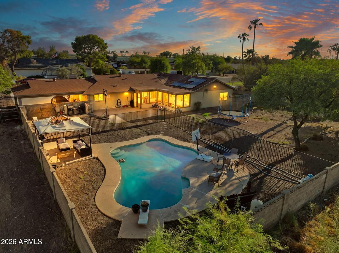 7330 W Angela Dr., Glendale, AZ 85308