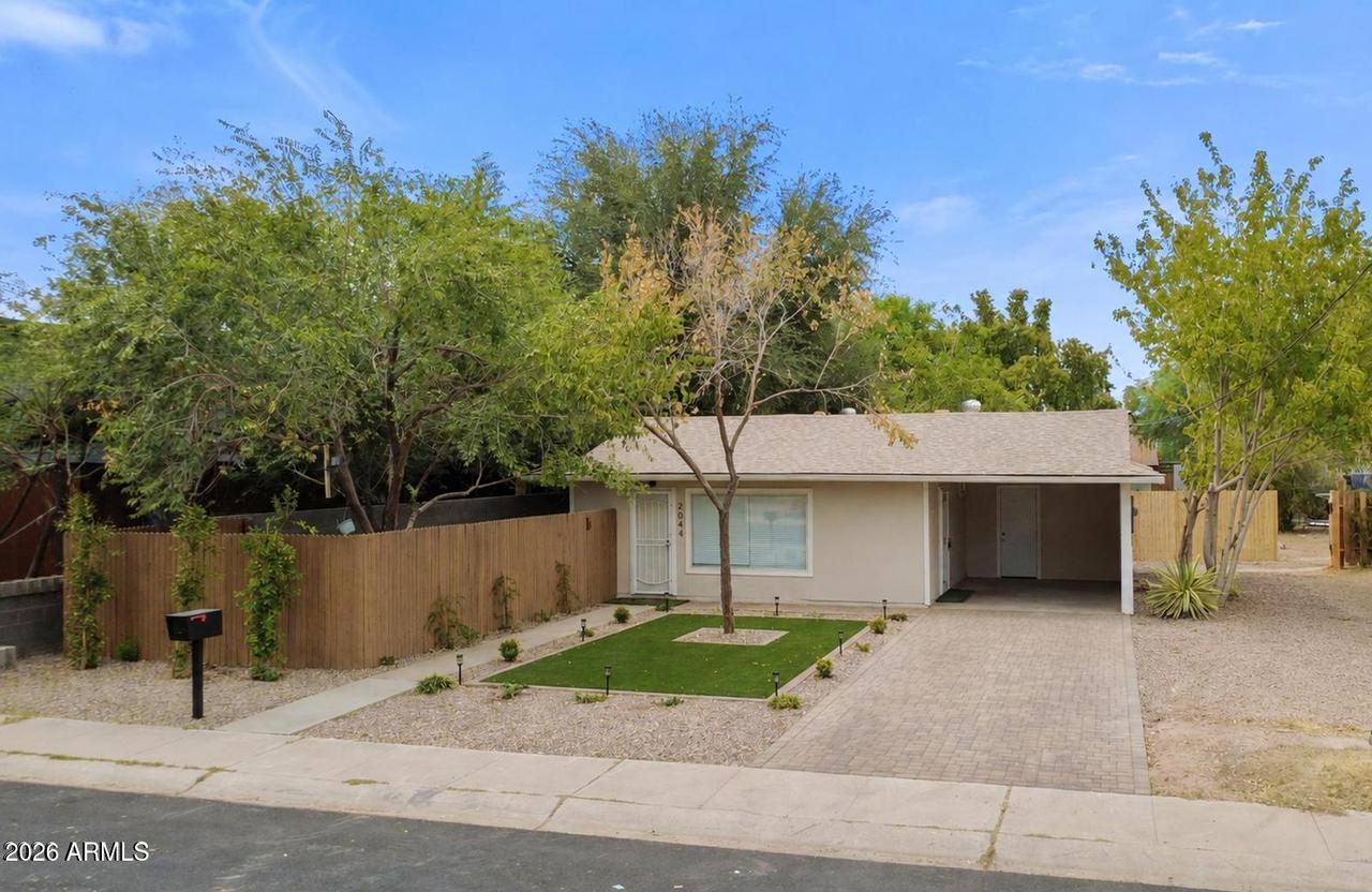 2044 S Forest Ave., Tempe, AZ 85282