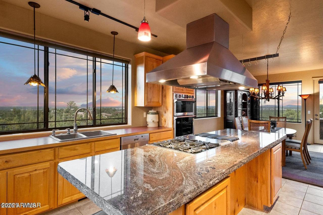 1511 S Canyon Ridge Tr., Show Low, AZ 85901
