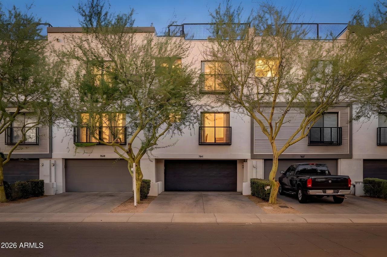 7841 N 21st Ave., Phoenix, AZ 85021
