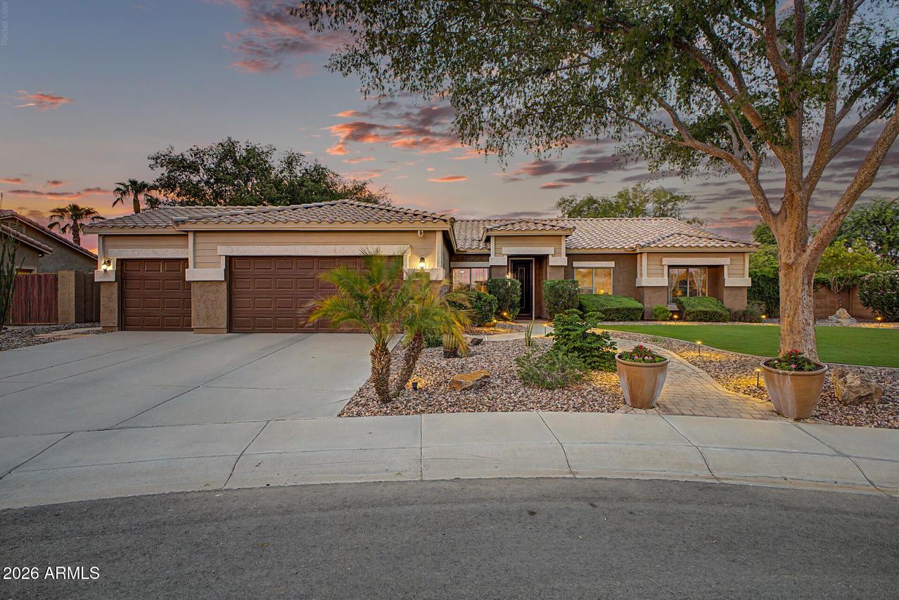 1200 E Horseshoe Dr., Chandler, AZ 85249
