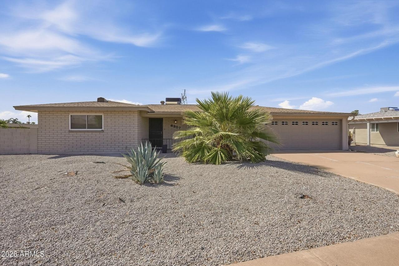 6337 E Des Moines St., Mesa, AZ 85205
