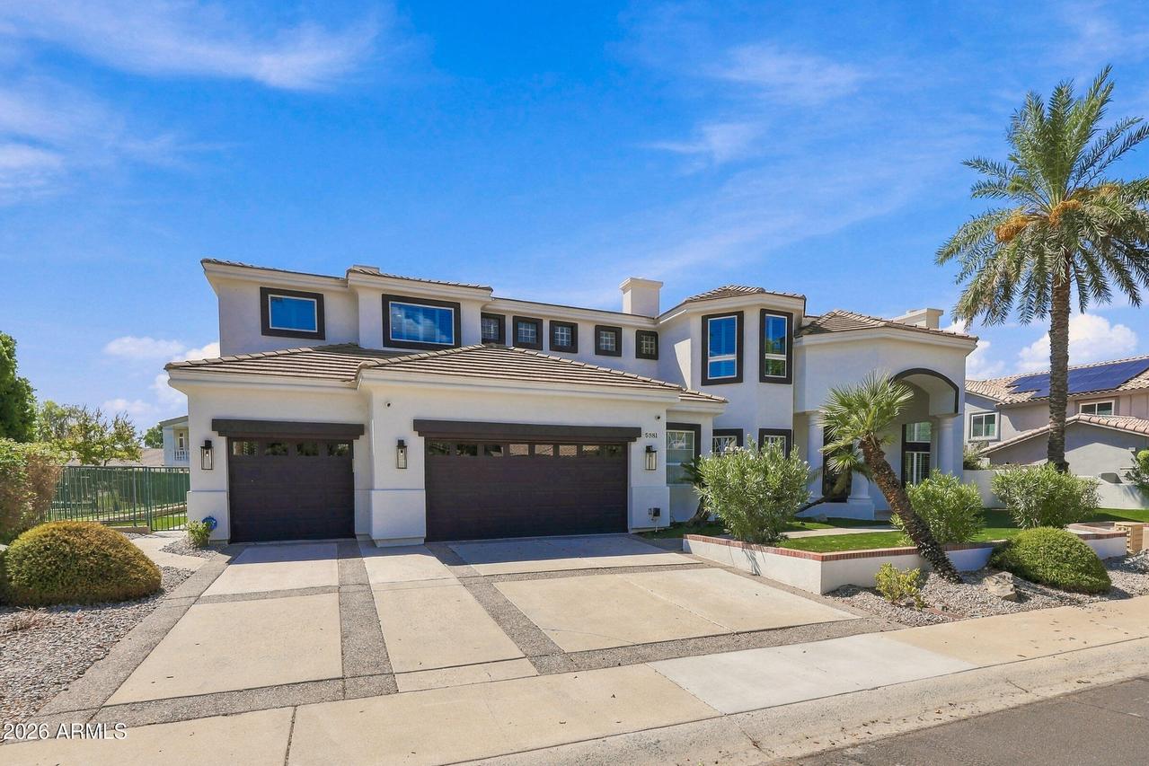 5881 W Del Lago Cir., Glendale, AZ 85308