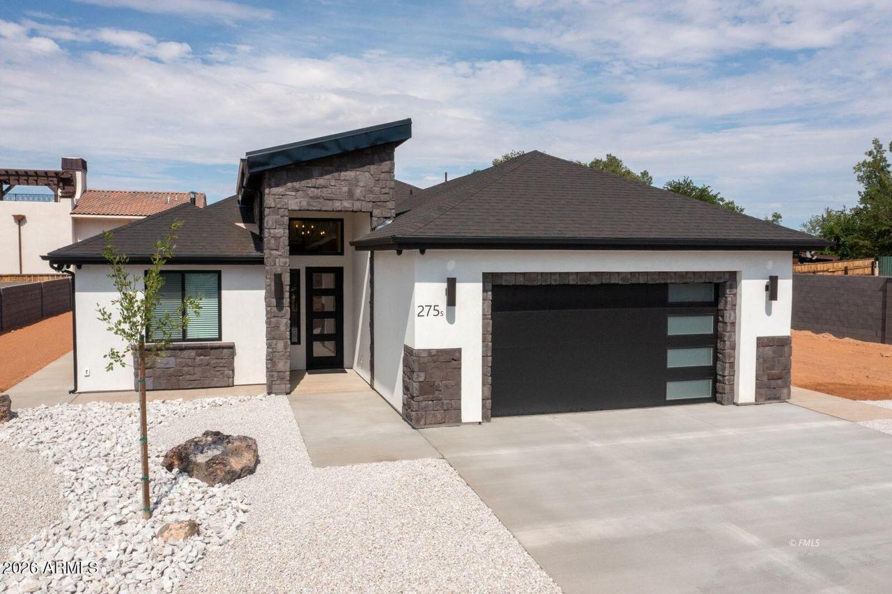 275 S Barlow St St., Colorado City, AZ 86021