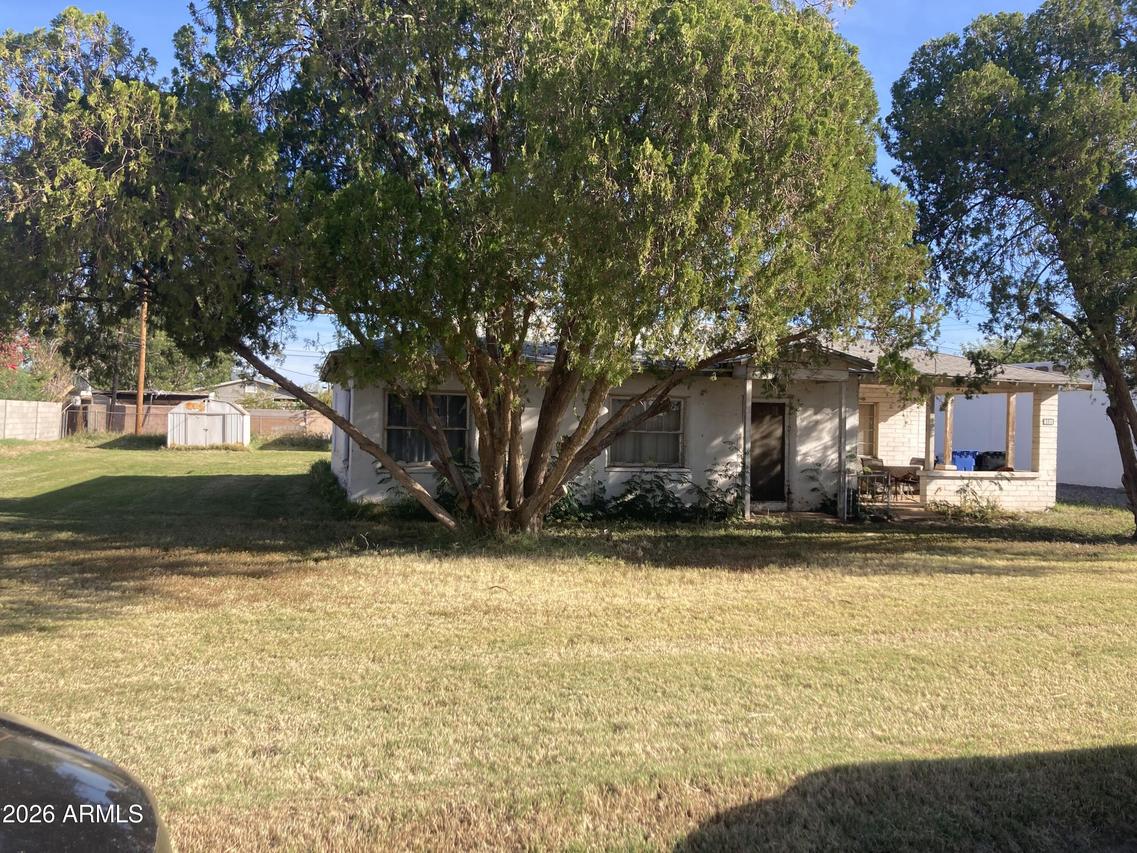 3722 E Taylor St., Phoenix, AZ 85008