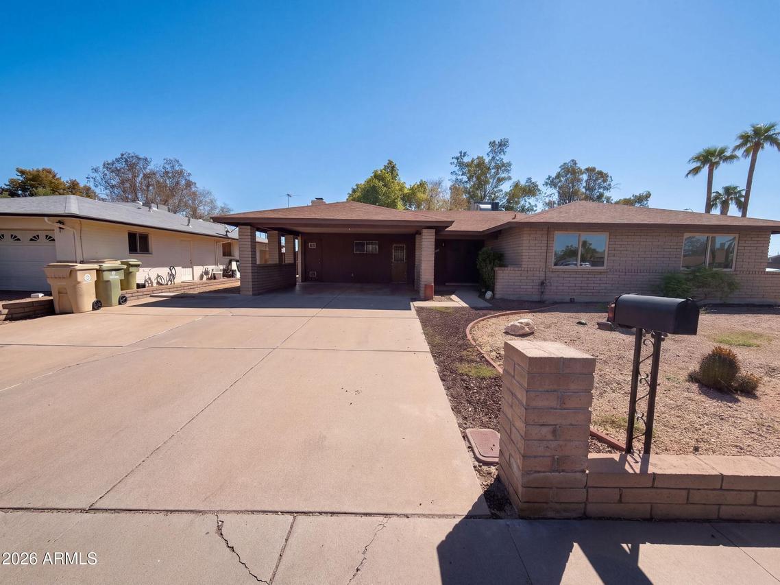 8301 N 47th Dr., Glendale, AZ 85302
