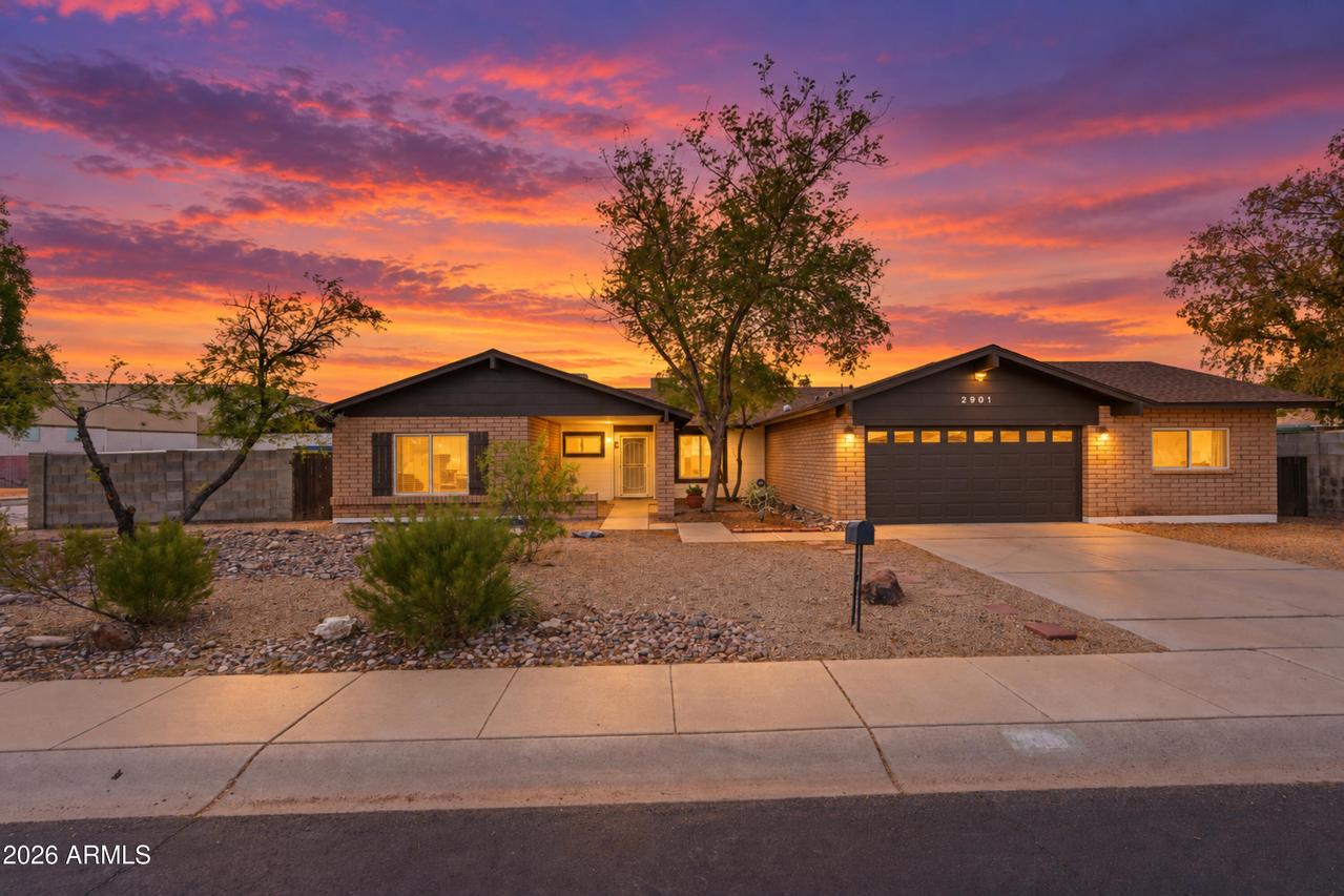 2901 W Kathleen Rd., Phoenix, AZ 85053