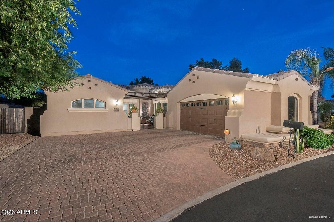 7053 N 7th Ave., Phoenix, AZ 85021