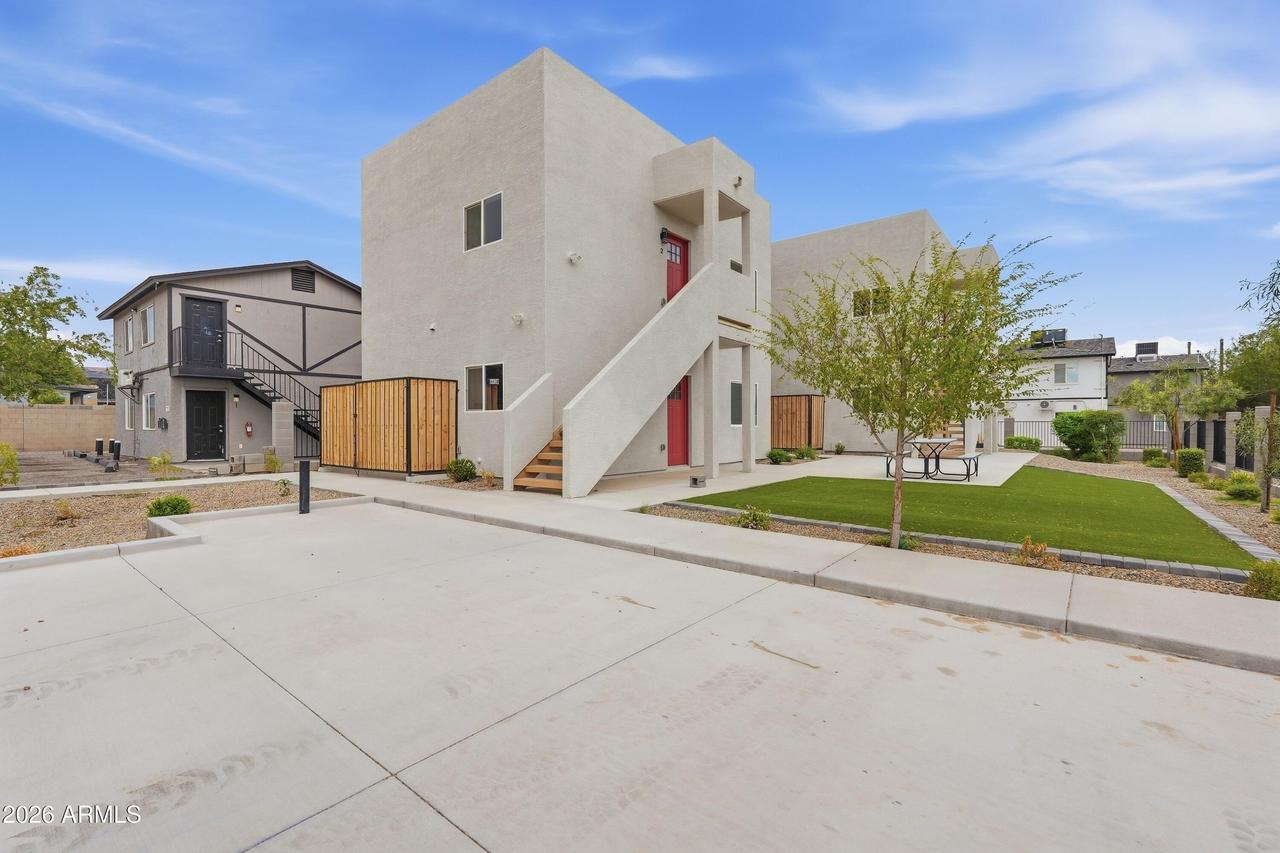 6630 S 11th St., Phoenix, AZ 85042