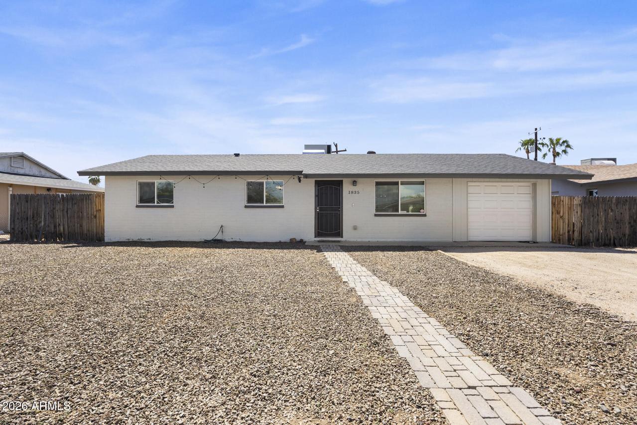 1835 W Behrend Dr., Phoenix, AZ 85027
