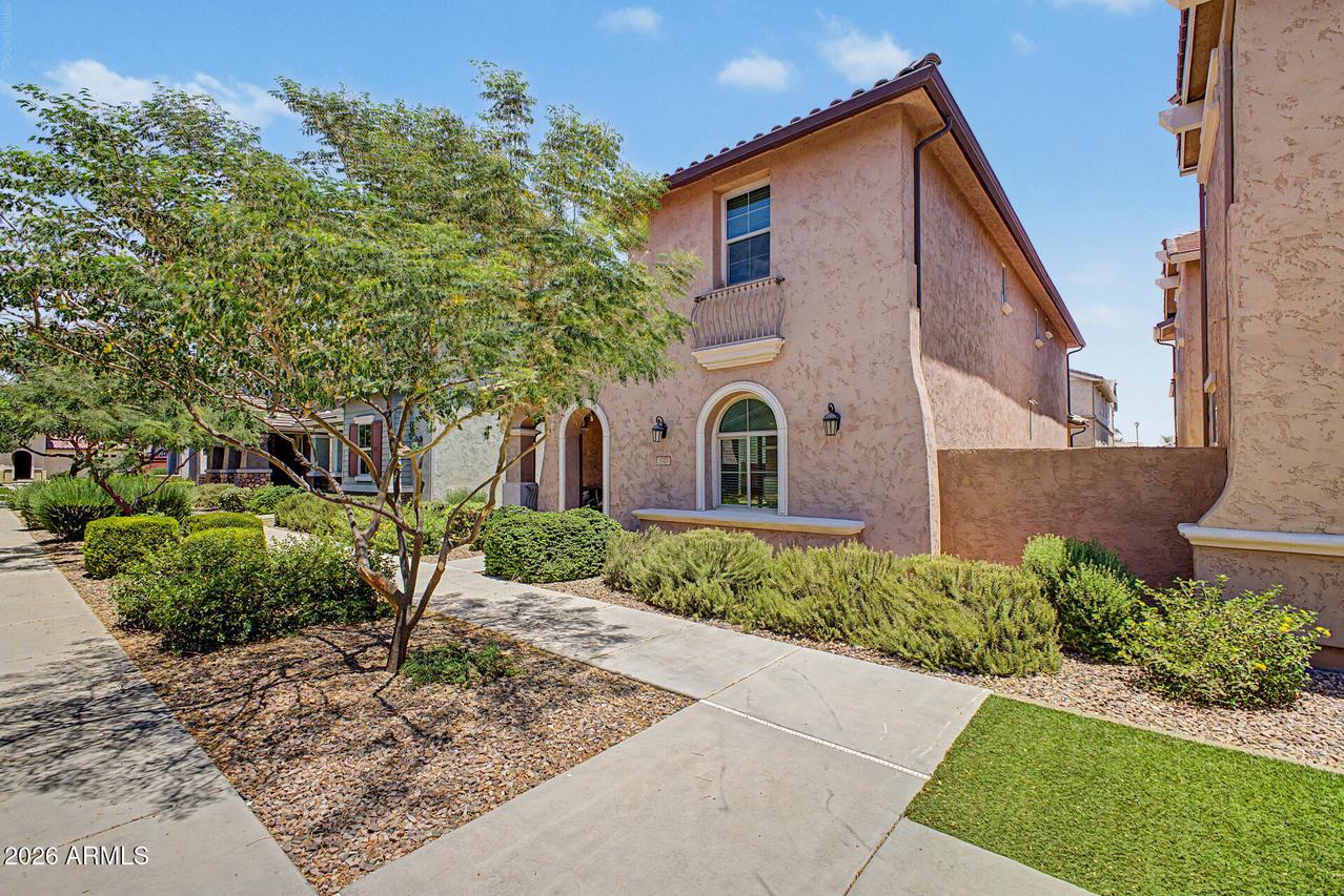 3707 E Perkinsville St., Gilbert, AZ 85295