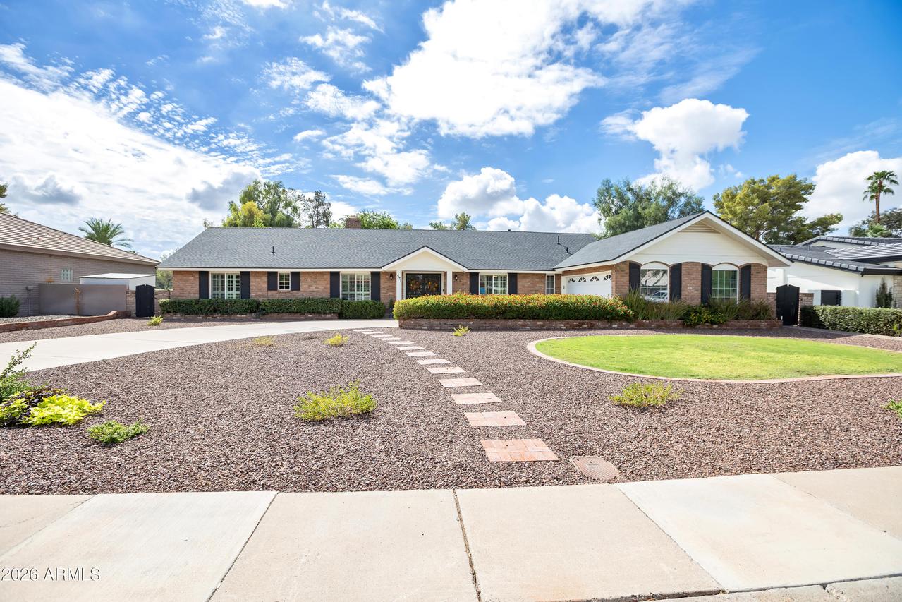 521 W Wakonda Ln., Phoenix, AZ 85023