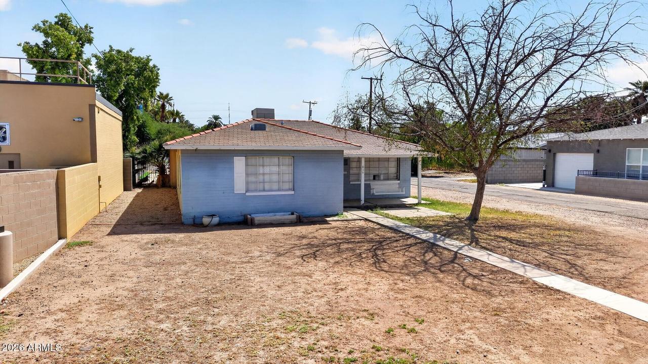 815 S Roosevelt St., Tempe, AZ 85281