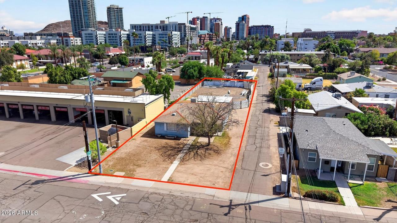 815 S Roosevelt St., Tempe, AZ 85281