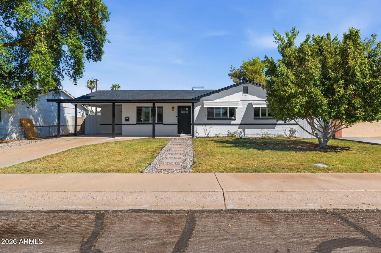 7830 E Belleview St., Scottsdale, AZ 85257