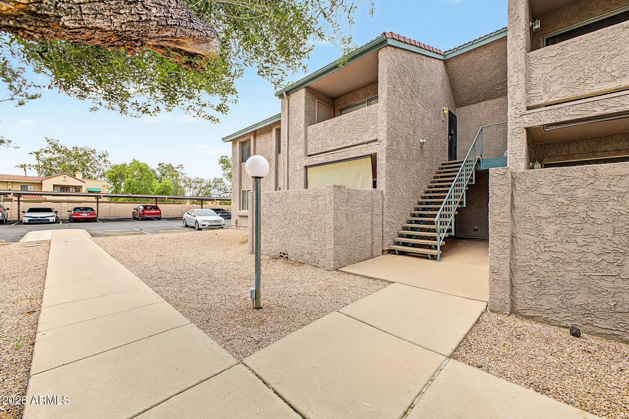 623 W Guadalupe Rd. #229, Mesa, AZ 85210