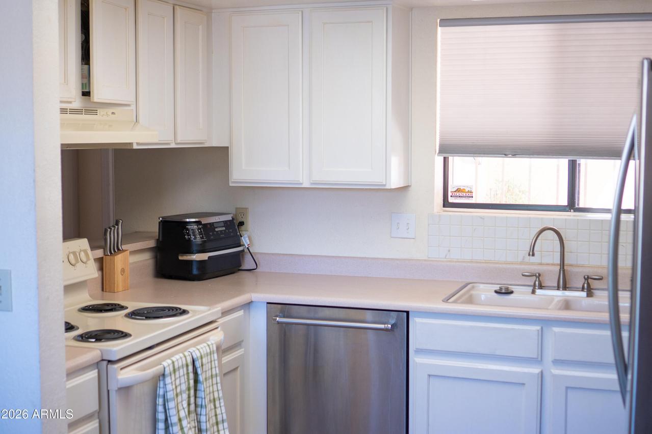 2918 W Christy Dr., Phoenix, AZ 85029