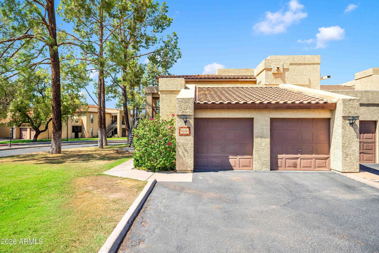 8302 N 21st Dr. #L201, Phoenix, AZ 85021