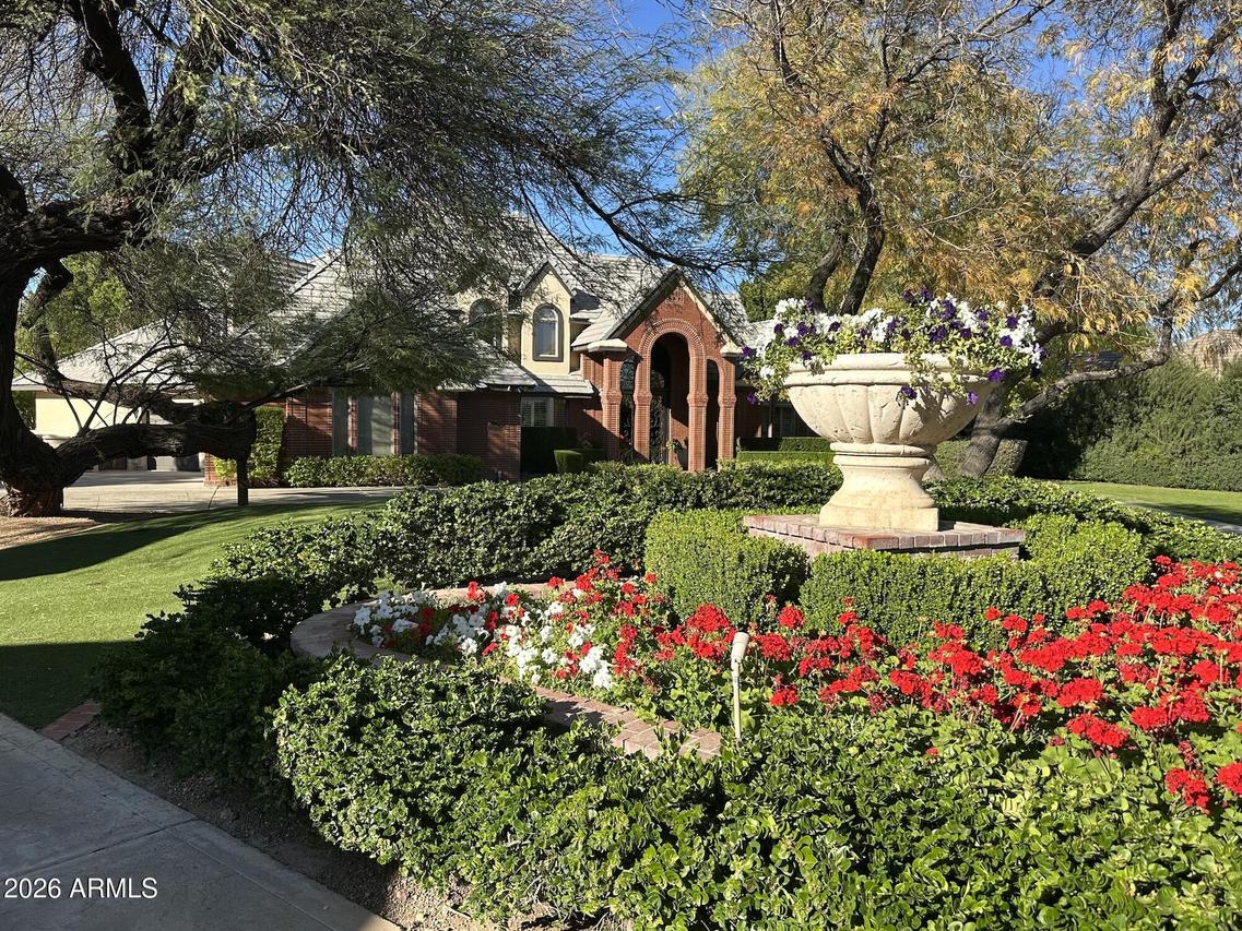 7060 W Surrey Ave., Peoria, AZ 85381