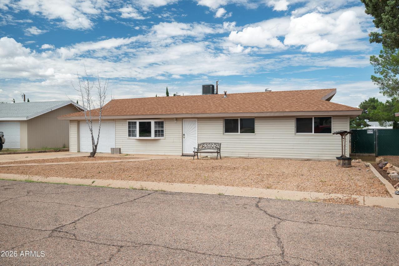 27 W James Pl., Sierra Vista, AZ 85635