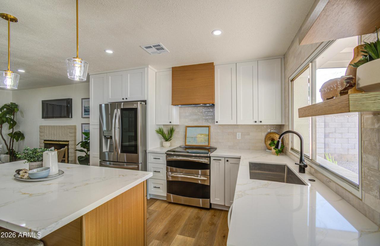 2520 E Dahlia Dr., Phoenix, AZ 85032
