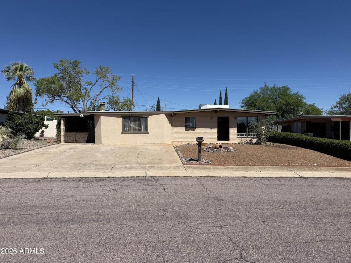 3001 Quail Run Dr., Sierra Vista, AZ 85635