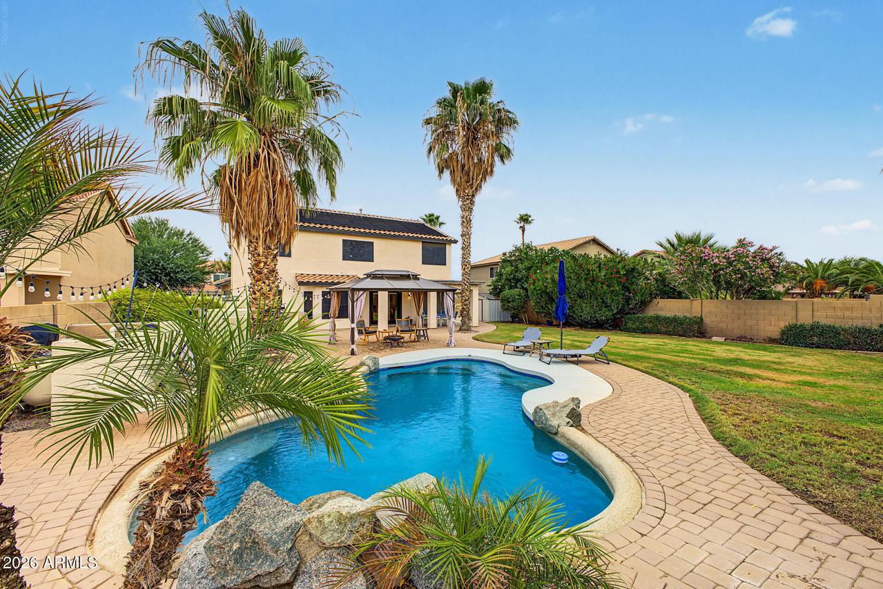 1021 E Rosebud Dr., San Tan Valley, AZ 85143