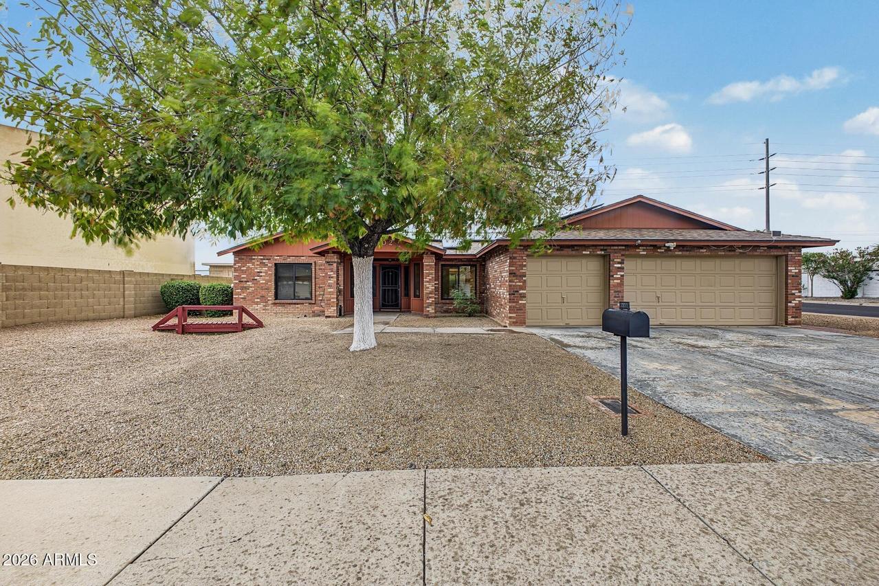 3302 W Kristal Way, Phoenix, AZ 85027