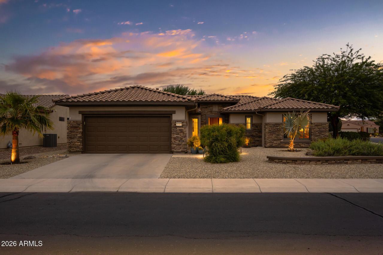 21327 N Black Bear Lodge Dr., Surprise, AZ 85387