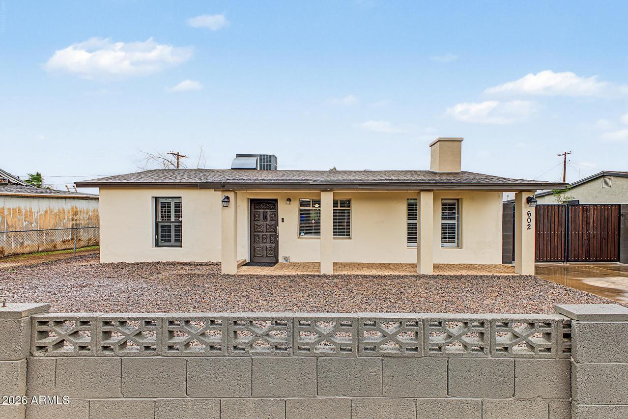 602 W Chipman Rd., Phoenix, AZ 85041