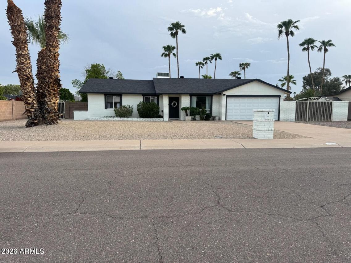 5009 E Laurel Ln., Scottsdale, AZ 85254