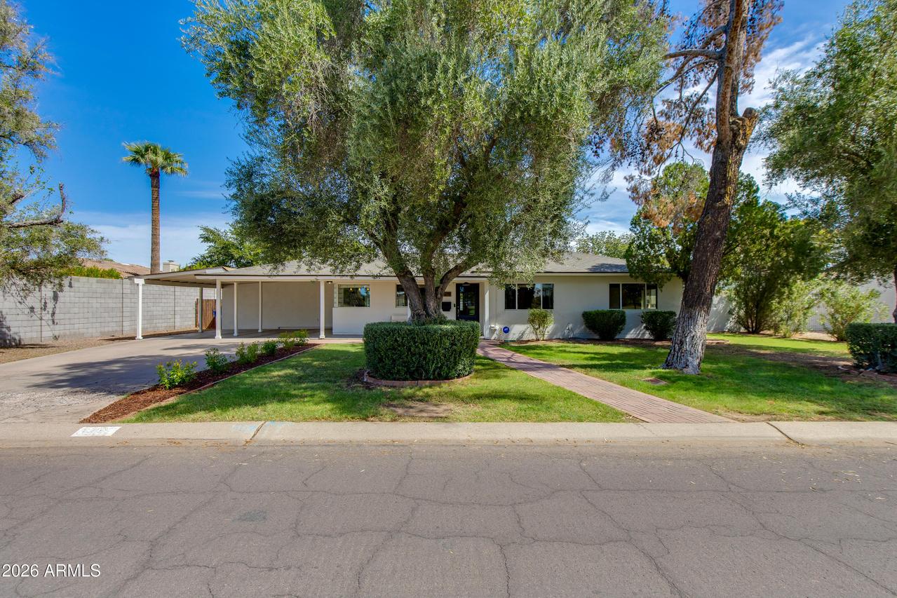 6219 N 11th Ave., Phoenix, AZ 85013