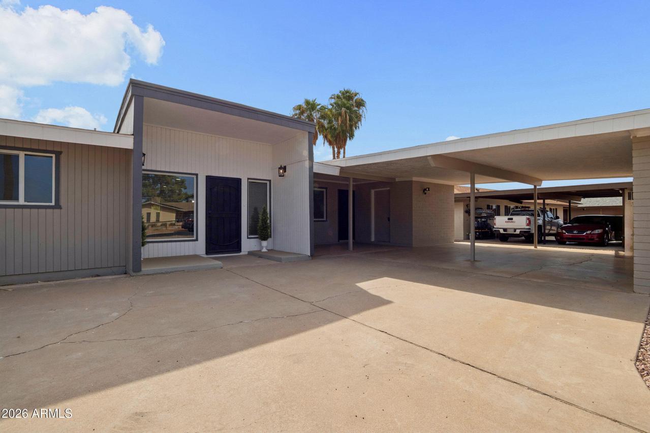 839 S Saranac Ave., Mesa, AZ 85208