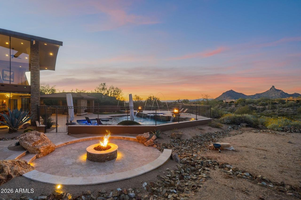 10570 E Pinnacle Peak Rd., Scottsdale, AZ 85255