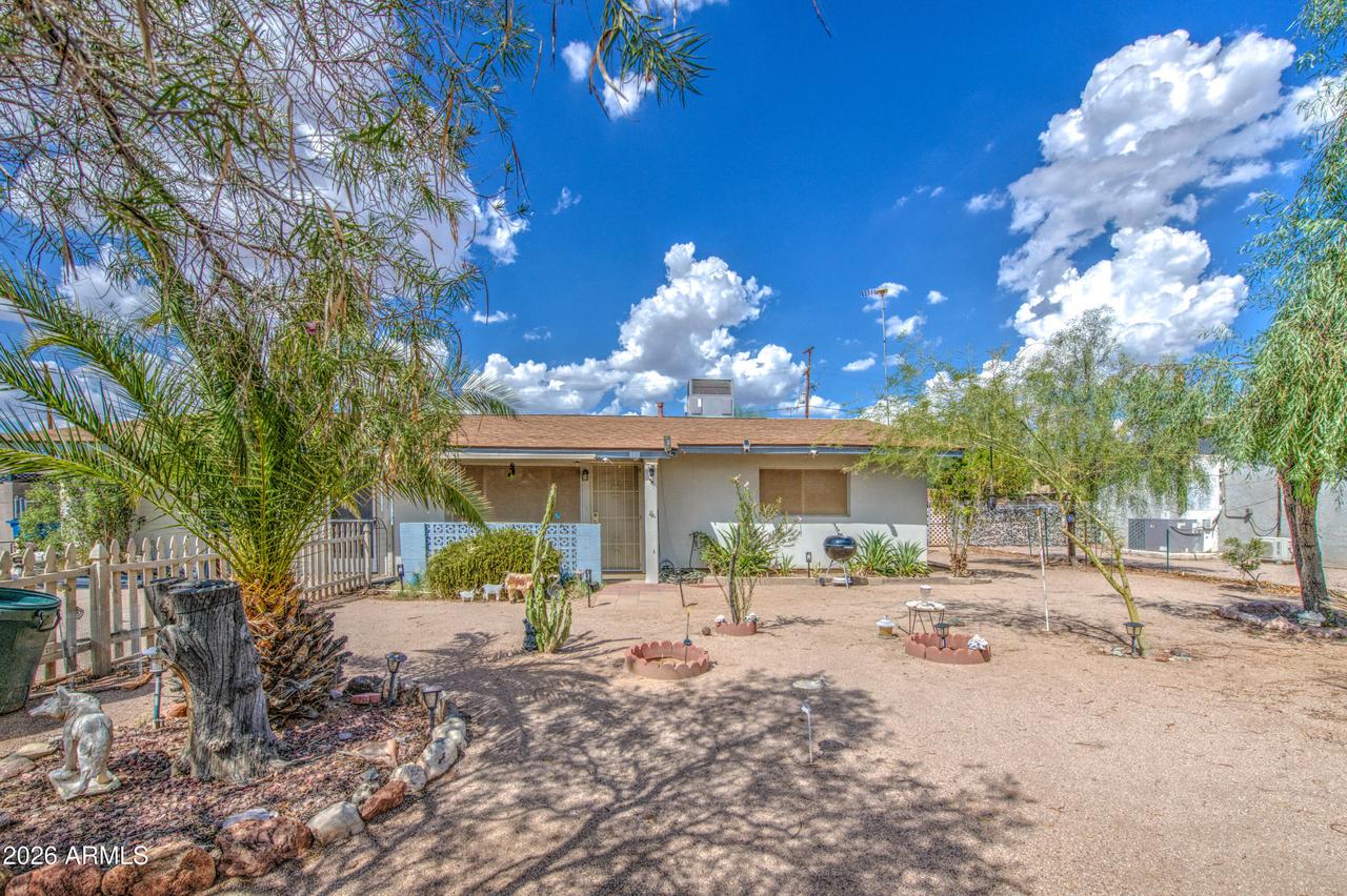 740 E Desert Ave., Apache Junction, AZ 85119
